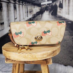 Sunglass Case In Signature Canvas Strawberry Print